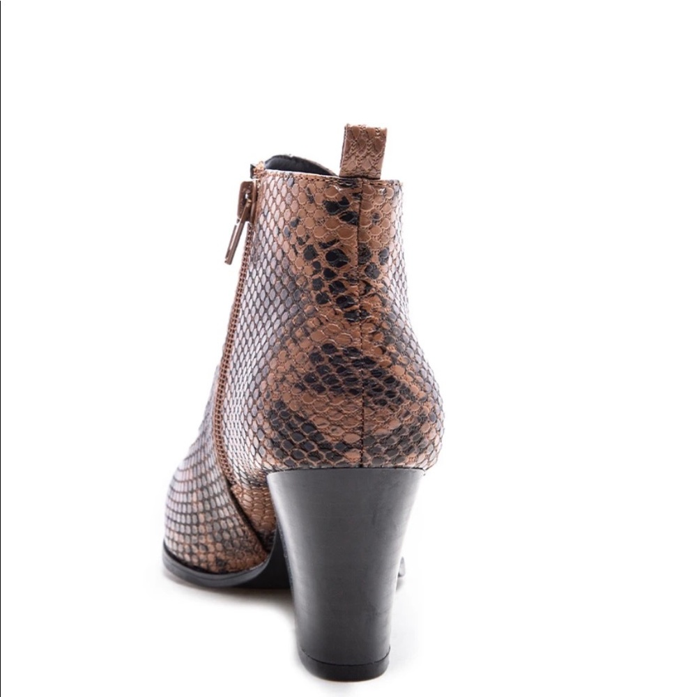NIB QUPID Sz7 NAVA-08 BROWN/BLACK SNAKE MSRP $48 - Picture 5 of 9